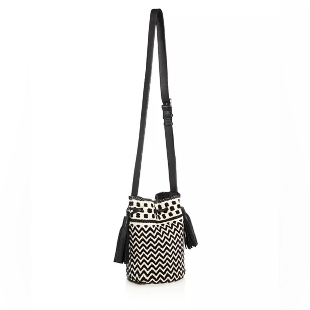 Rebecca Minkoff Sol Knit Bucket Bag like new!